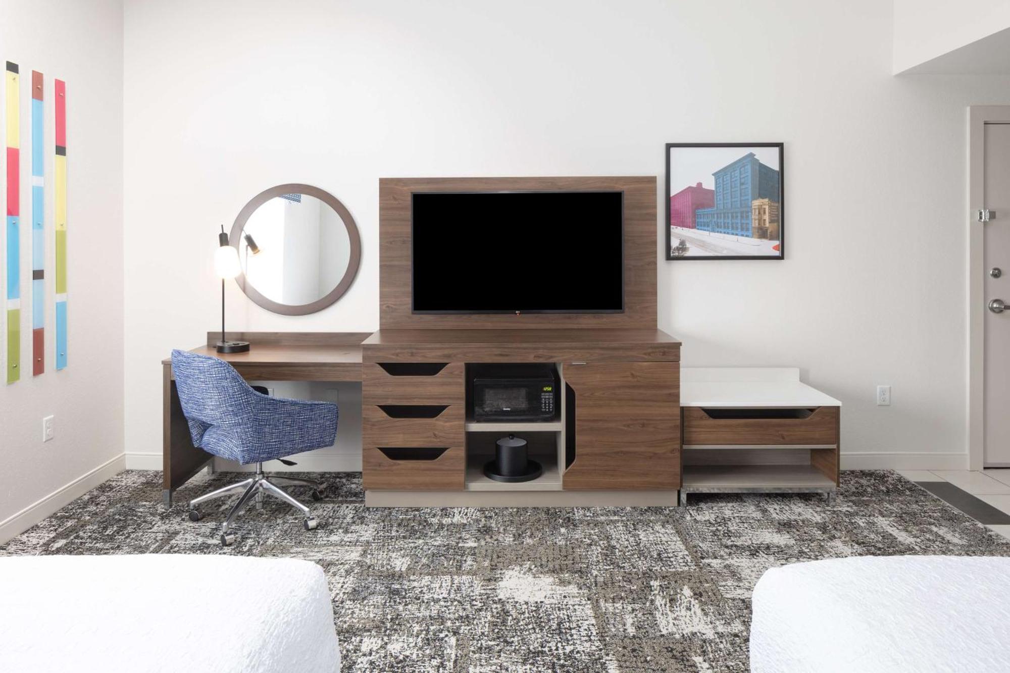 Hampton Inn & Suites Rochester Downtown Экстерьер фото