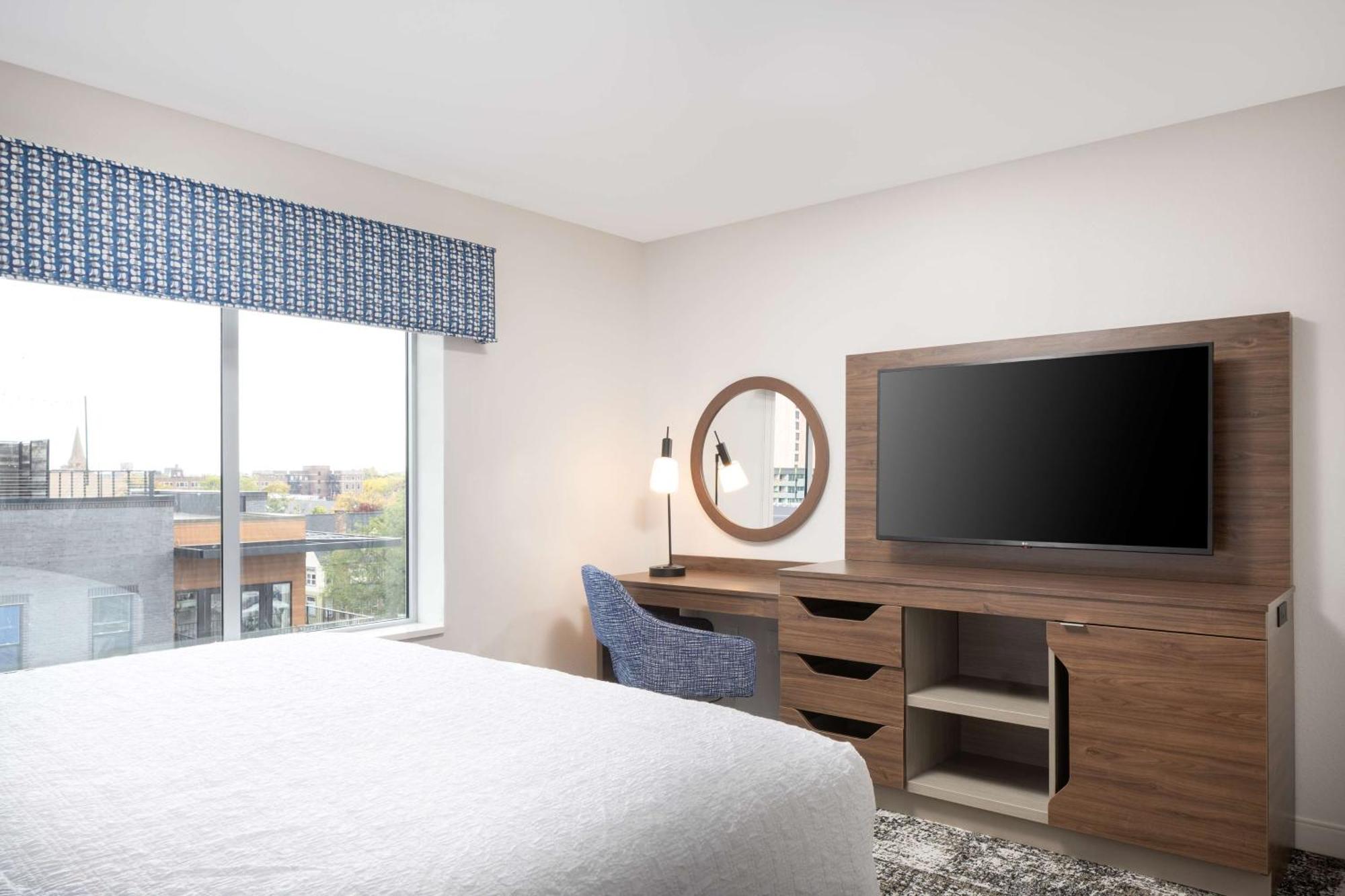 Hampton Inn & Suites Rochester Downtown Экстерьер фото