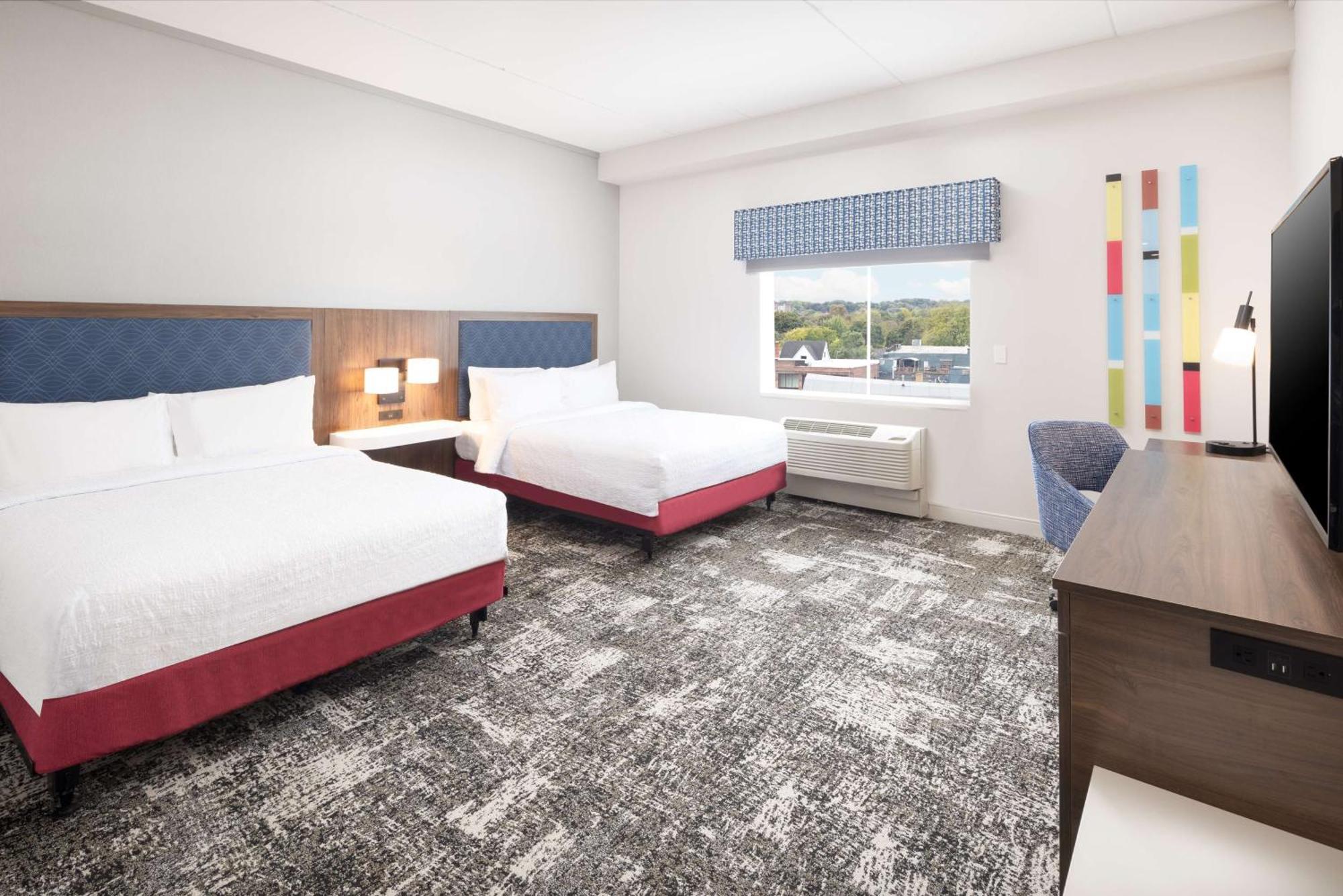 Hampton Inn & Suites Rochester Downtown Экстерьер фото